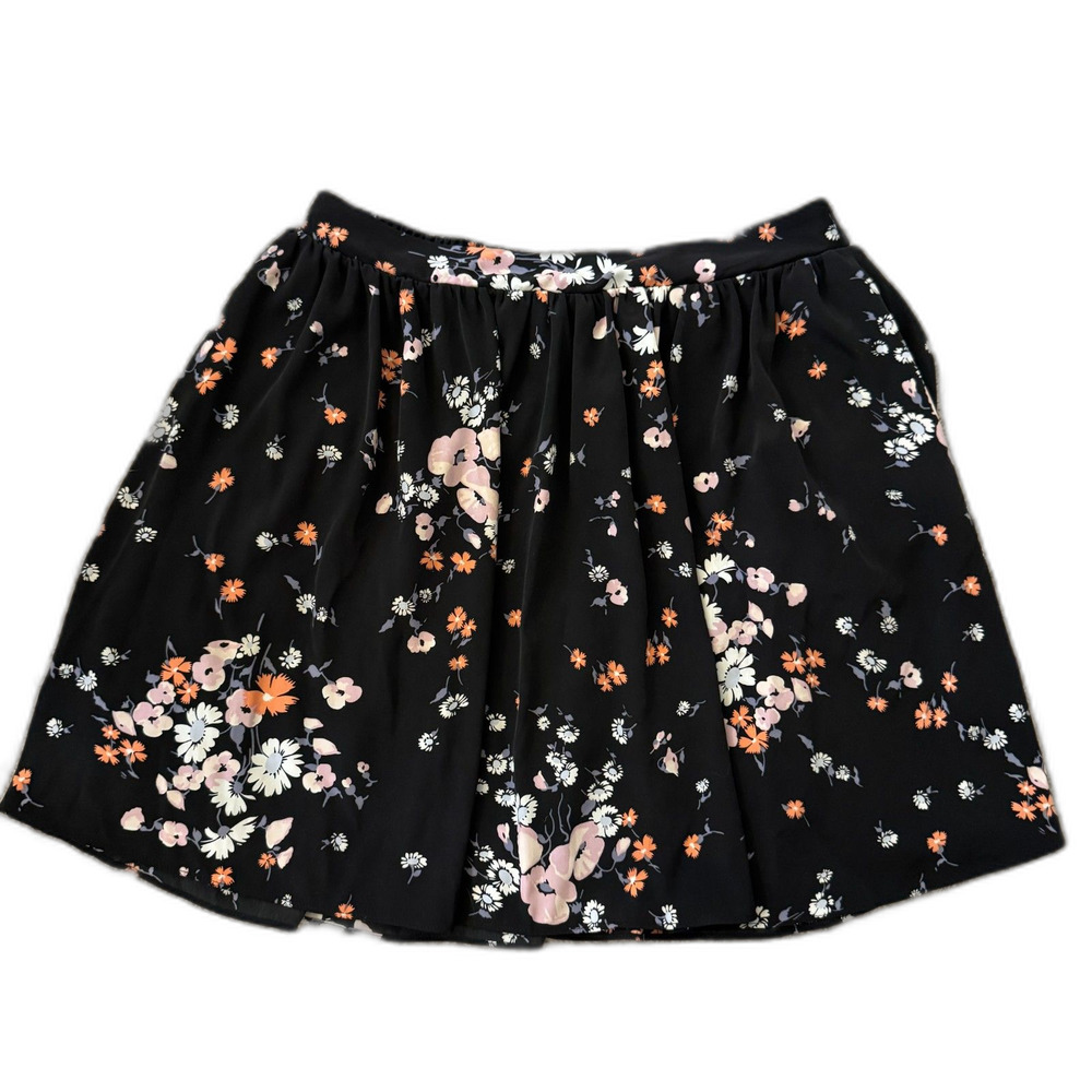 LC Lauren Conrad | Black Floral Skirt with Pockets Stretchy Waist Size Small